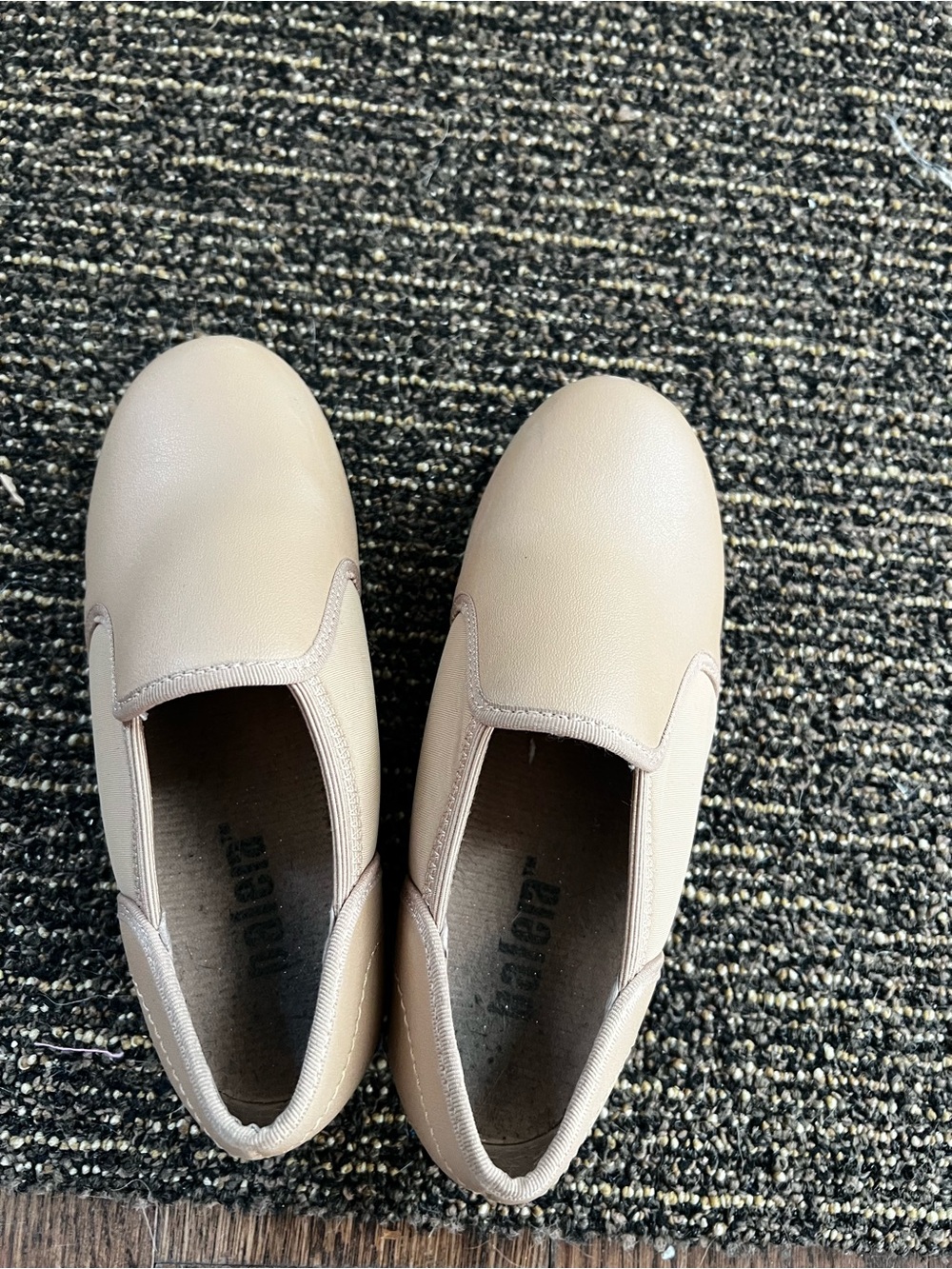 Balera Slip-On Tap Shoes in Nude